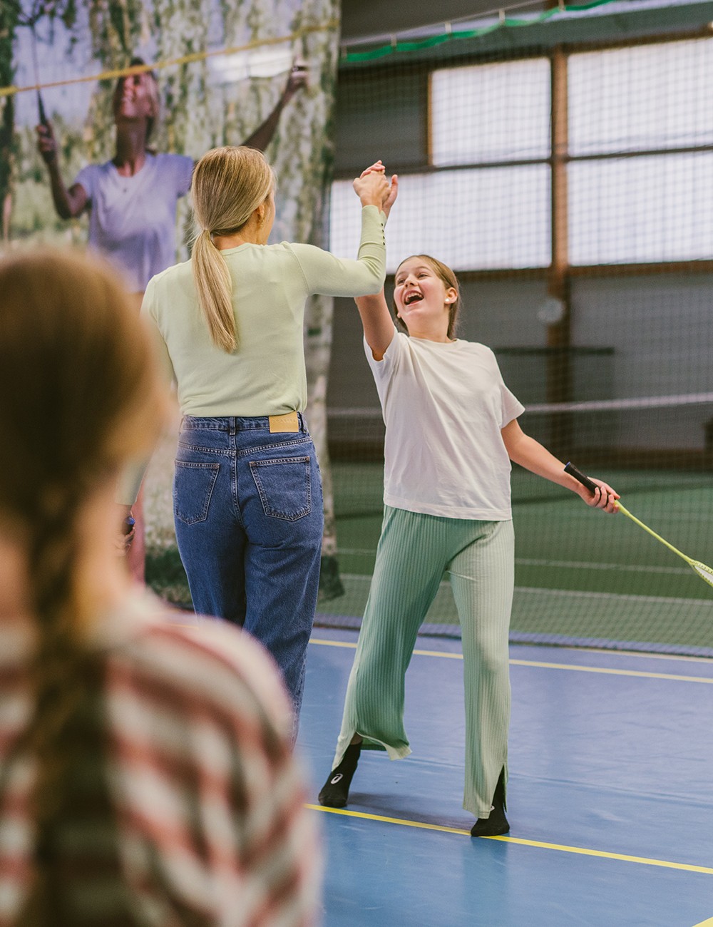 Hotel Reiters Finest Family - Mutter und Tochter beim Badminton